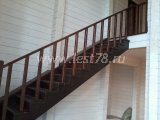 Г-образная лестница из сосны цвета Венге 05-11
