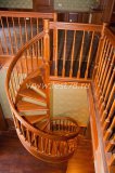 Спиралевидная лестница из бука 04-06